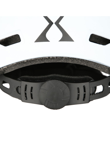 БЯЛА РАЗМЕР L (58-61 см) КАСКА NILS EXTREME