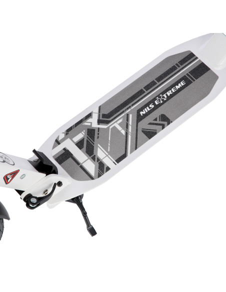 СКУТЕР С ДИСКОВА СПИРАЧКА NILS EXTREME