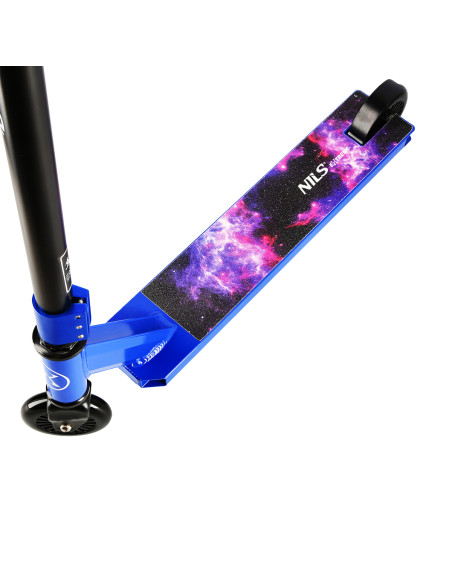 КОСМИЧЕСКИ КАСКАДЬОРСКИ РОЛЯР NILS EXTREME