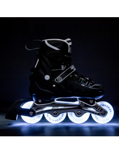 КЪНКИ 4-В-1 ЧЕРНИ LED РАЗМЕР M(35-38) СЪС СМЕНЯЕМОТО ХОКЕЙНО ОСТРИЕ NILS EXTREME 2