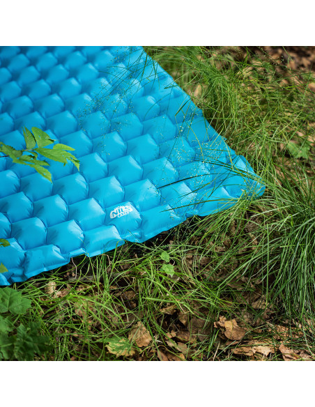 СИНЯ ТУРИСТИЧЕСКА ПОСТЪПКА NILS CAMP