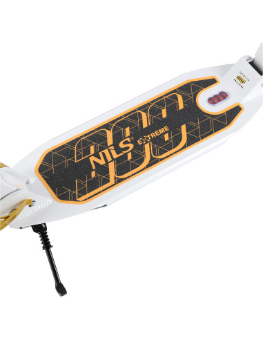 СКУТЕР БЯЛО-ЗЛАТИСТ С ДИСКОВА СПИРАЧКА NILS EXTREME