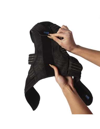 Коректор на стойката Размер M ONE FITNESS