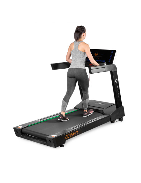 ЕЛЕКТРИЧЕСКА БЯГАЩА ПЪТЕЧКА ПОЛУКОМЕРЦИАЛНА HMS PREMIUM