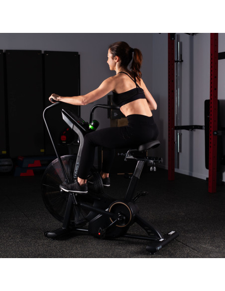 ВЪЗДУШЕН ТРЕНАЖОР ПОЛУКОМЕРЦИАЛЕН HMS