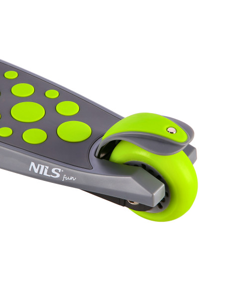 ЗЕЛЕН ДЕТСКИ СКУТЕР NILS FUN