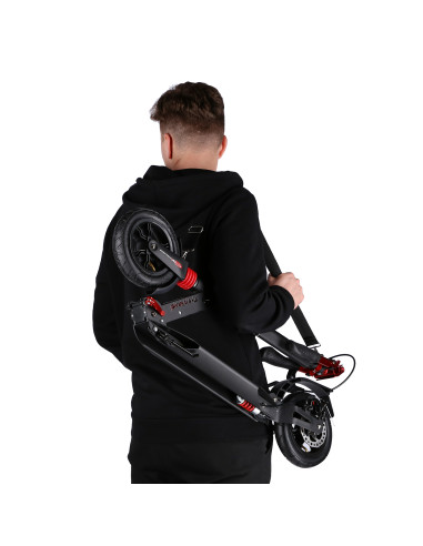 ЧЕРНО-ЧЕРВЕН СКУТЕР С ДИСКОВА СПИРАЧКА NILS EXTREME